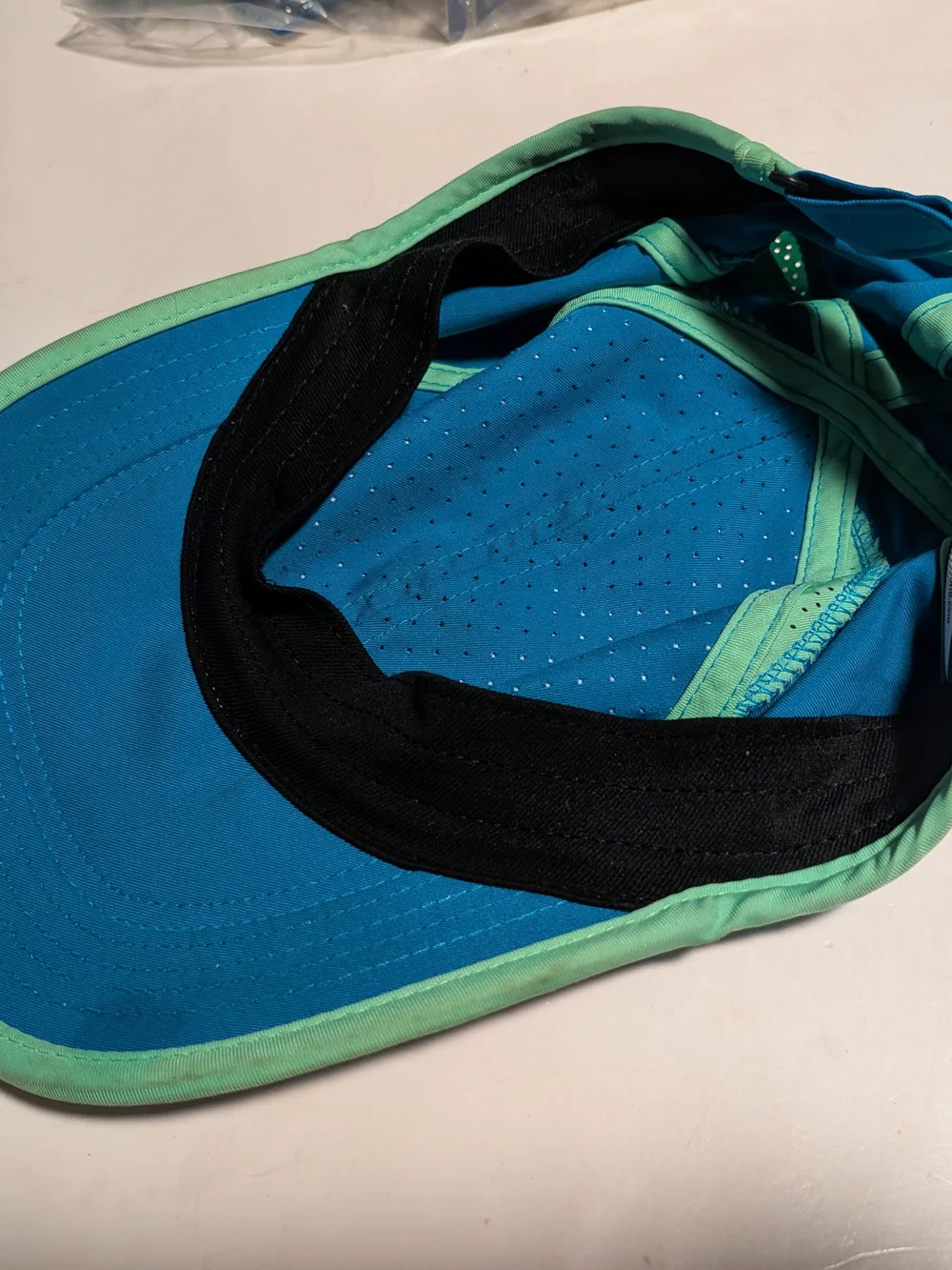 Nike Teal Blue Camo Featherlight Dri-Fit Hat with Mint Brim